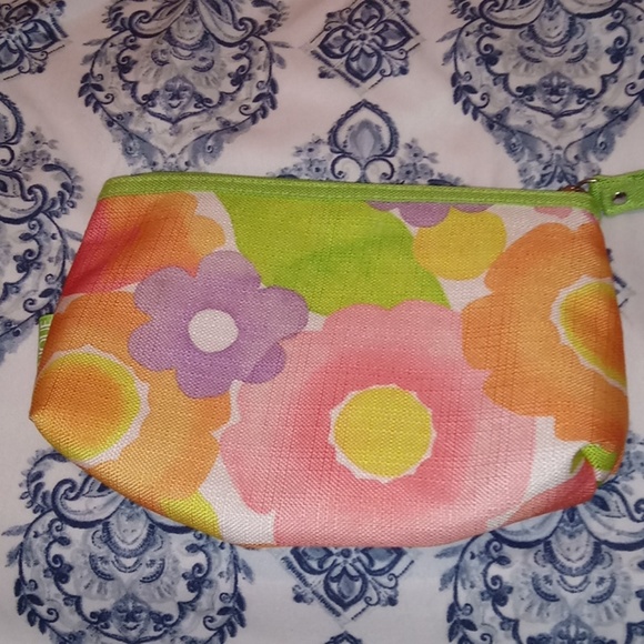 Clinique Handbags - CLINIQUE Make up pouch Clinique Handbags - CLINIQUE Make up pouch